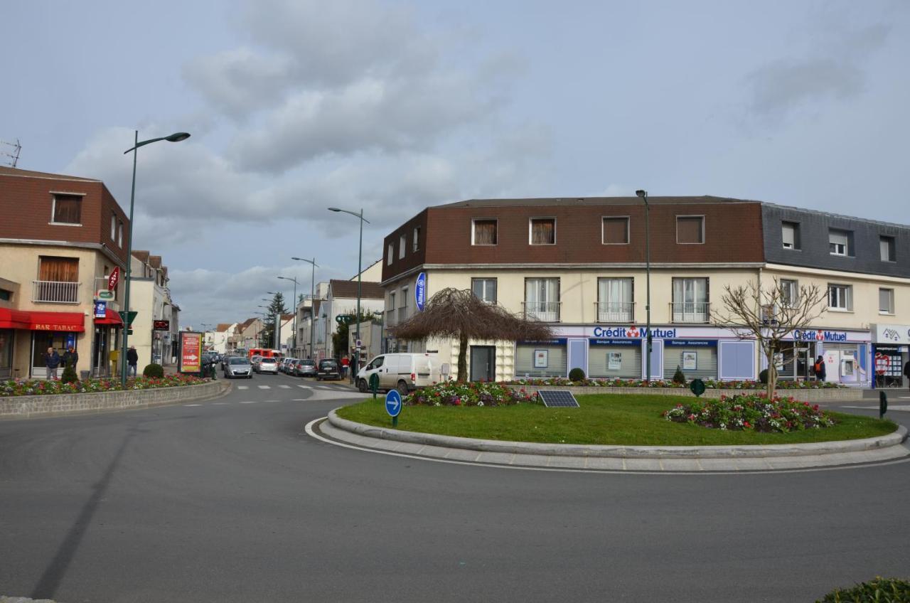 Apartamento Tres Beau Studio Proche De Disneyland Et De Paris Ozoir-la-Ferrière Exterior foto